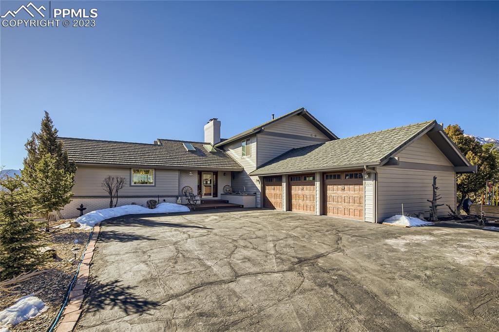 3090 Black Canyon Rd., Colorado Springs, CO 80904