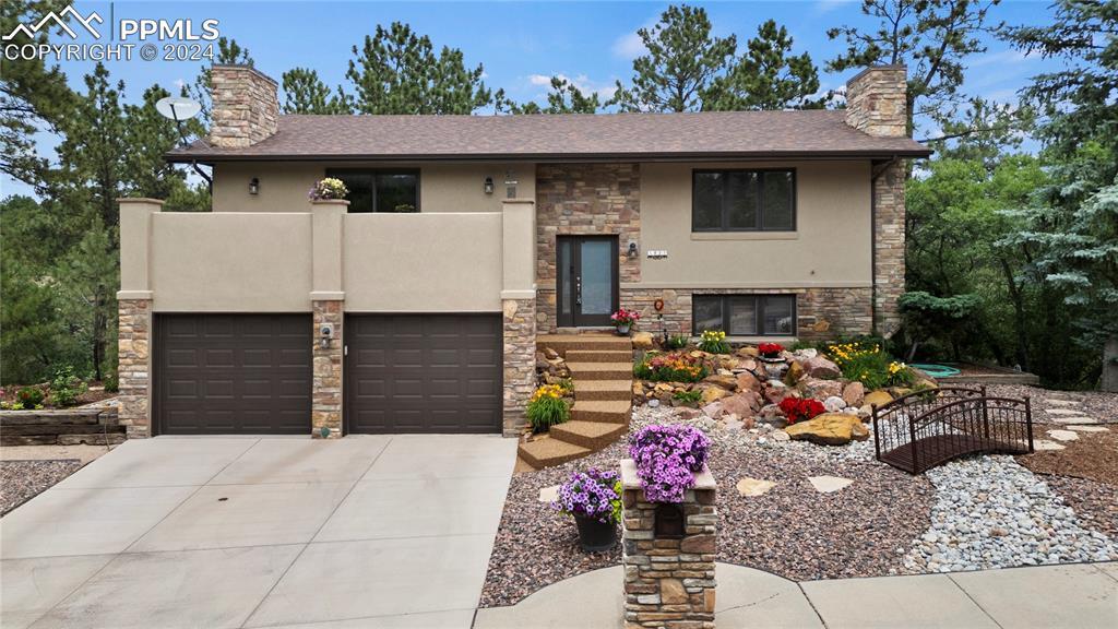5827 Spurwood Ct., Colorado Springs, CO 80918