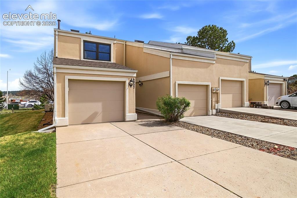 6907 Gayle Lyn Ln., Colorado Springs, CO 80919