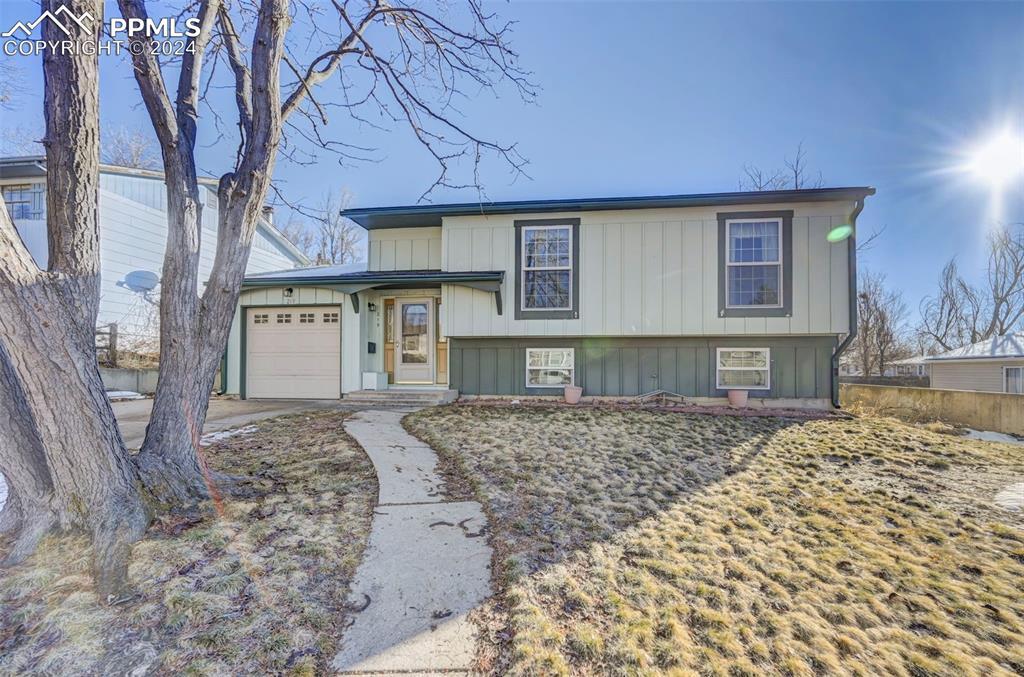 219 Homer Dr., Colorado Springs, CO 80916