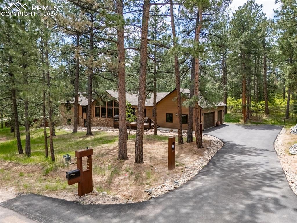 5846 S Pike Dr., Larkspur, CO 80118