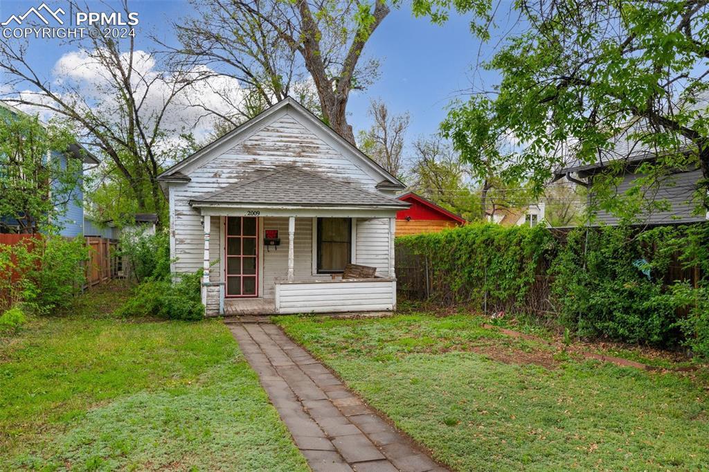 2009 W Colorado Ave., Colorado Springs, CO 80904