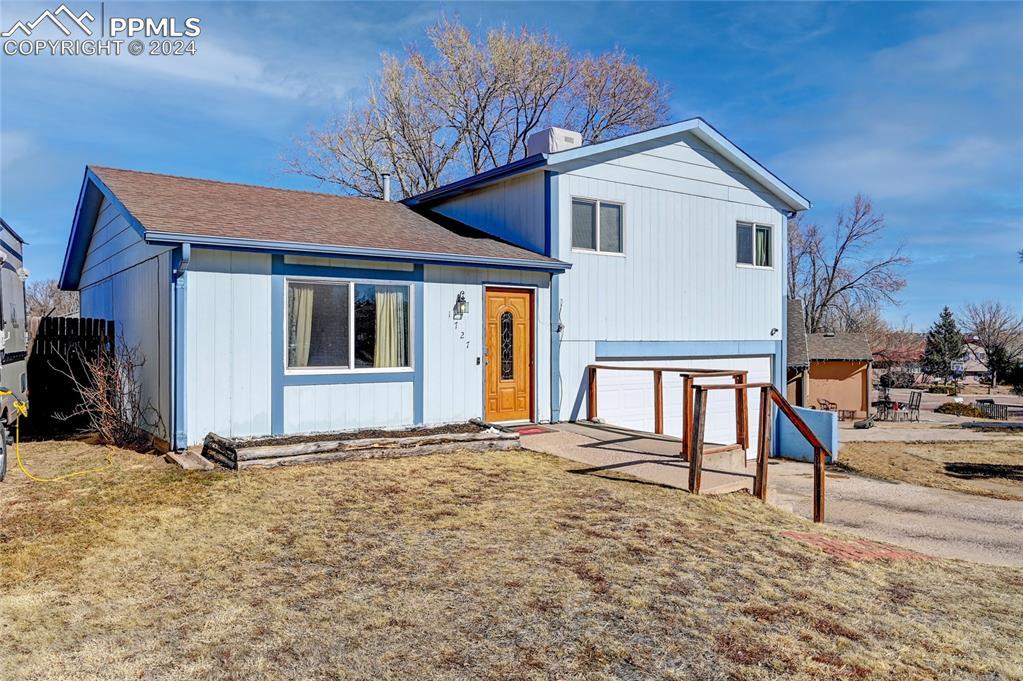 1727 Chautauqua Dr., Colorado Springs, CO 80915