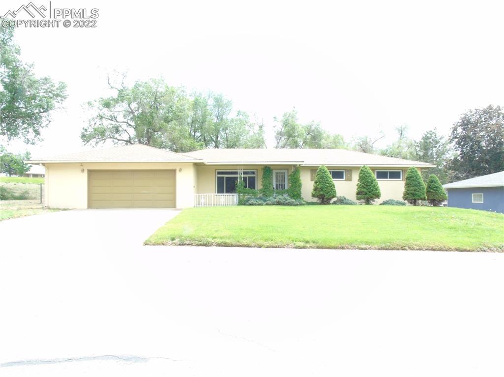 613 Aspen Dr., Colorado Springs, CO 80911