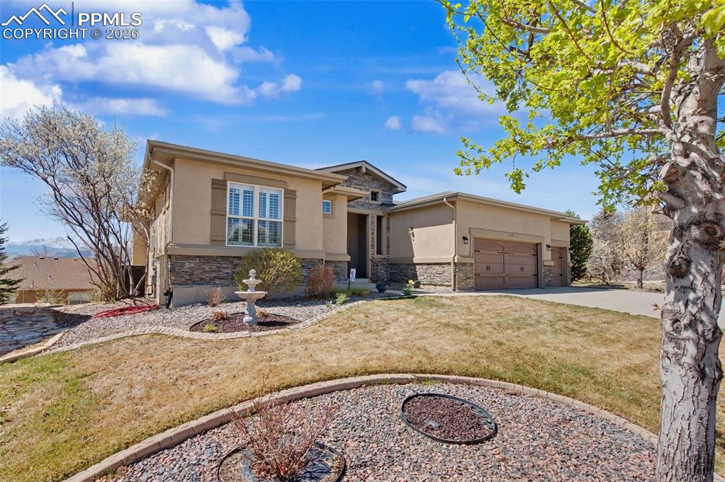 2171 Diamond Creek Dr., Colorado Springs, CO 80921
