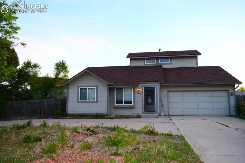 880 Greenbrier Dr., Colorado Springs, CO 80916