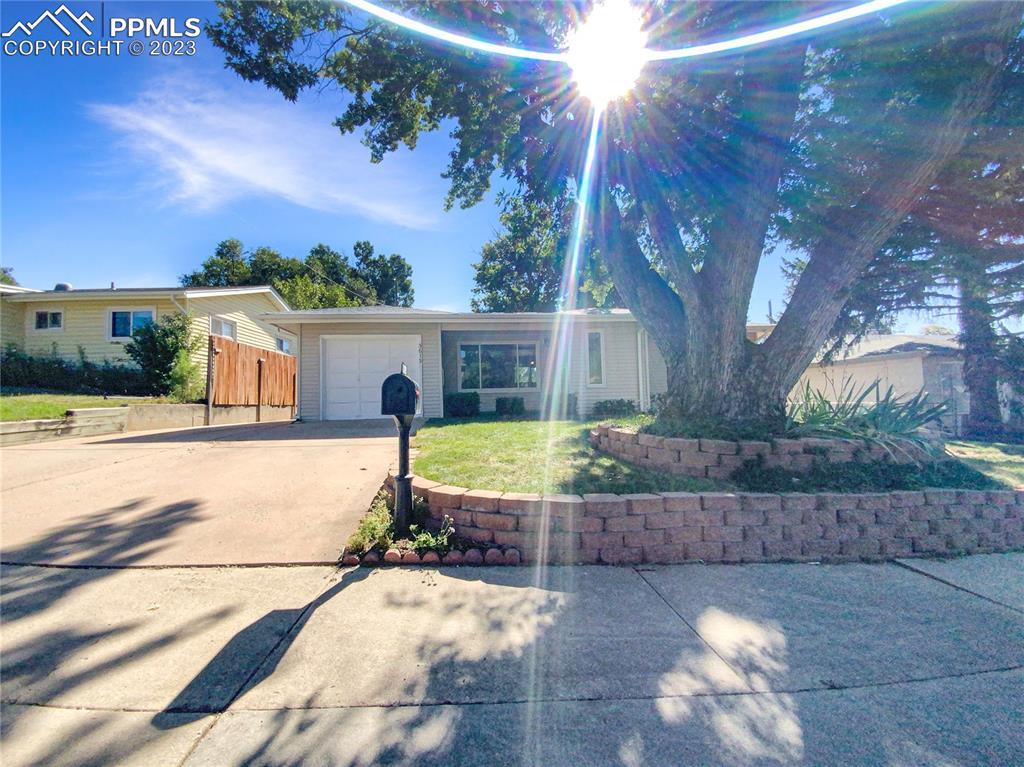 3613 Sheffield Ln., Colorado Springs, CO 80907