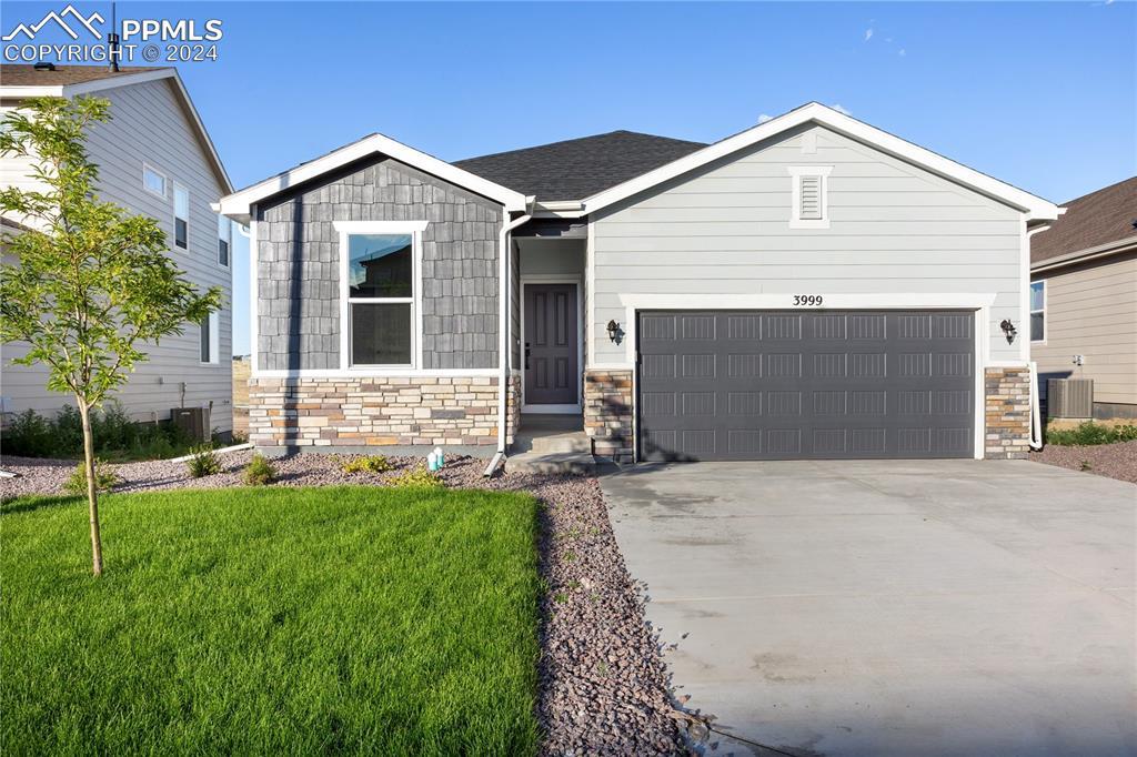 3999 Wyedale Way, Colorado Springs, CO 80922