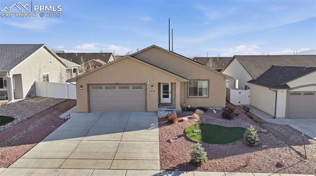 2218 Cliffmoor Ln., Pueblo, CO 81008