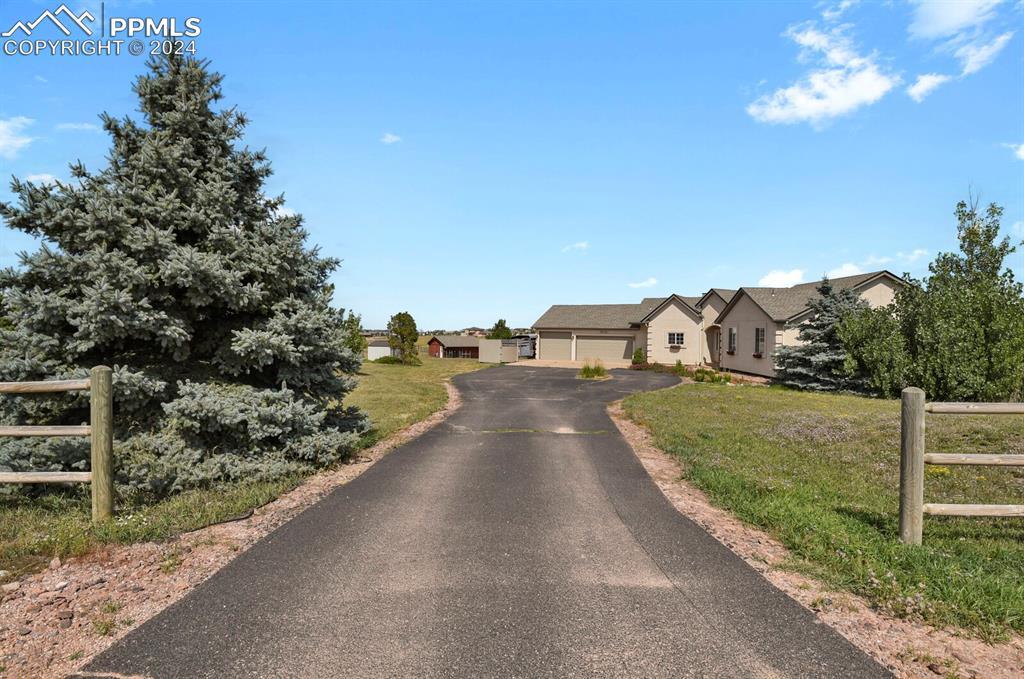 7432 Crow Ct., Colorado Springs, CO 80908