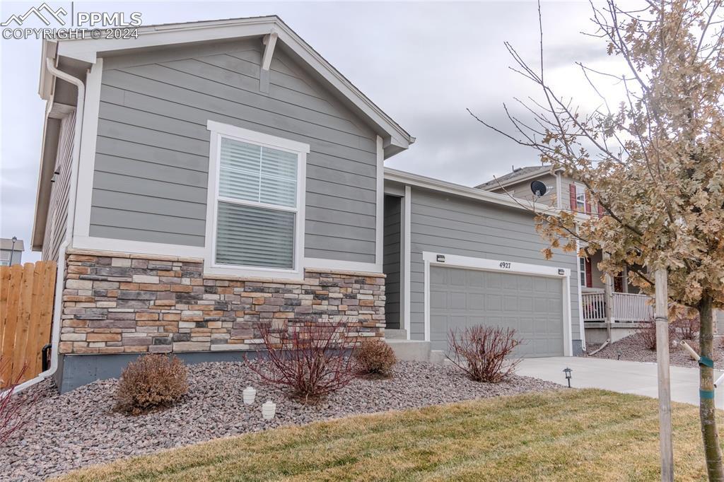 4927 Wolf Moon Dr., Colorado Springs, CO 80911