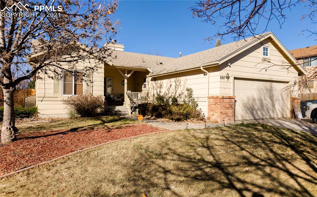 697 Sand Creek Dr., Colorado Springs, CO 80916