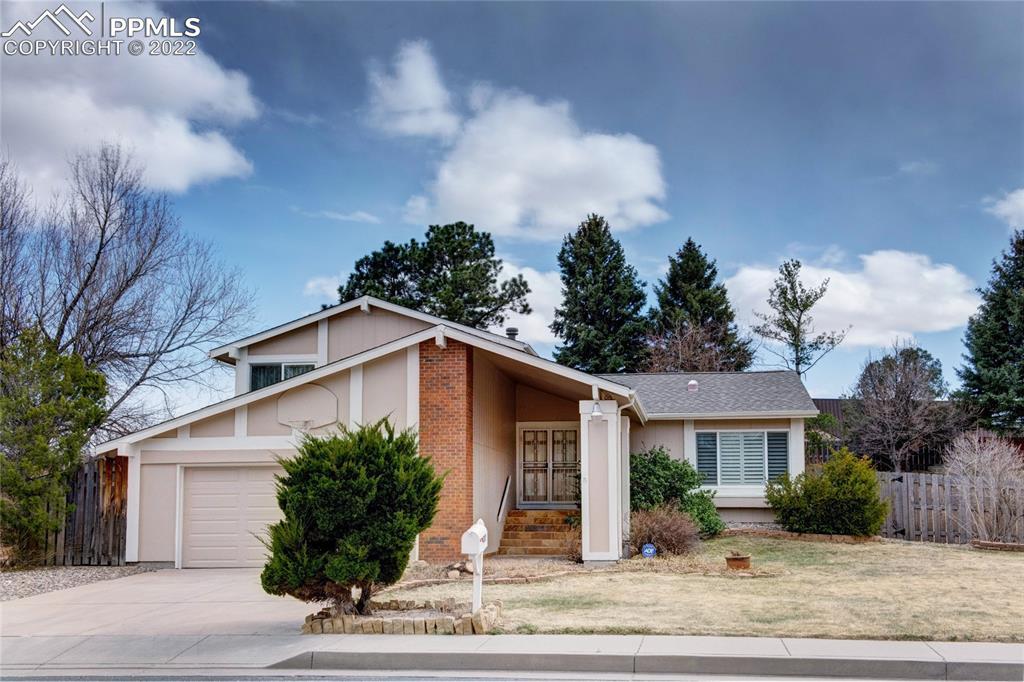 3285 E Breckenridge Dr., Colorado Springs, CO 80906