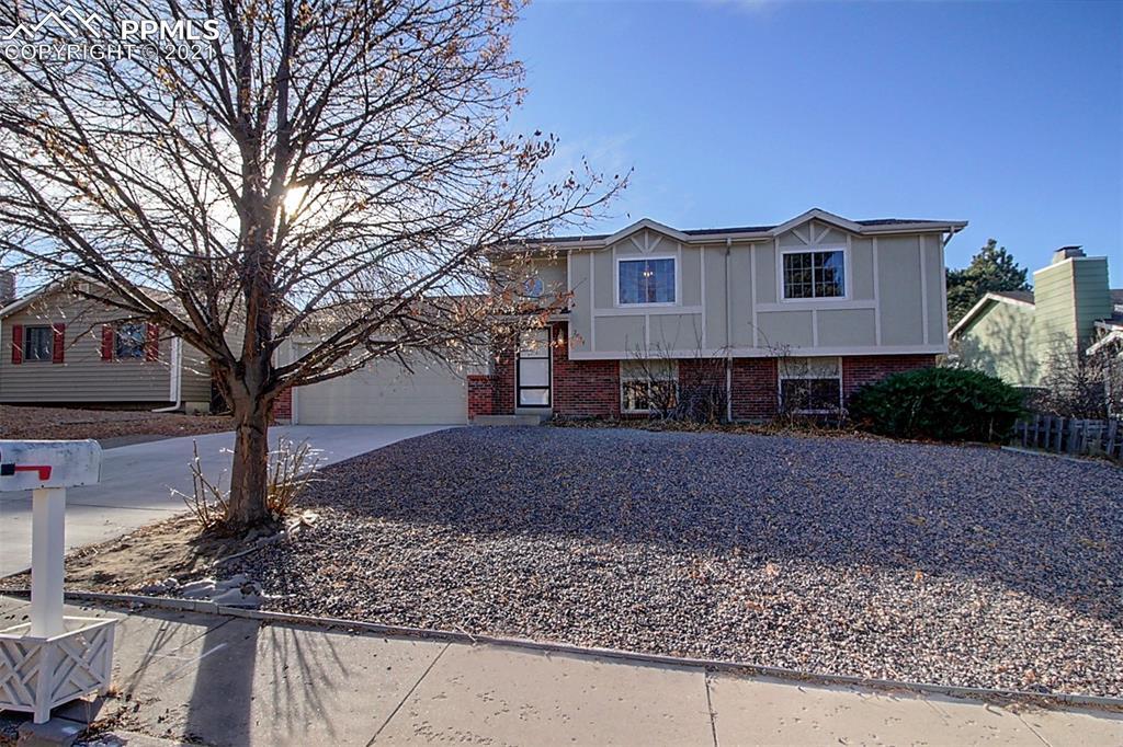 2029 Whitehorn Dr., Colorado Springs, CO 80920