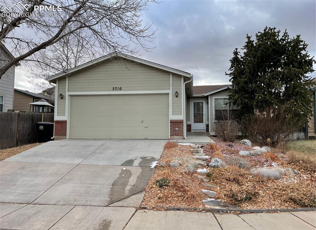 5710 Grapevine Dr., Colorado Springs, CO 80923