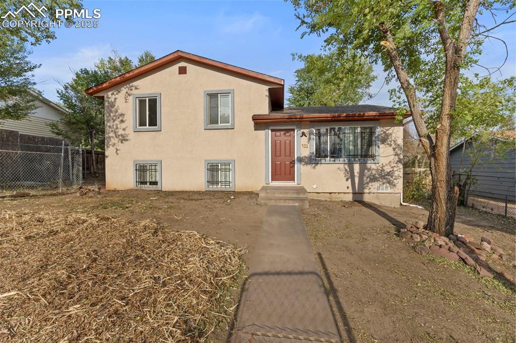 931 Hayden Dr., Colorado Springs, CO 80910