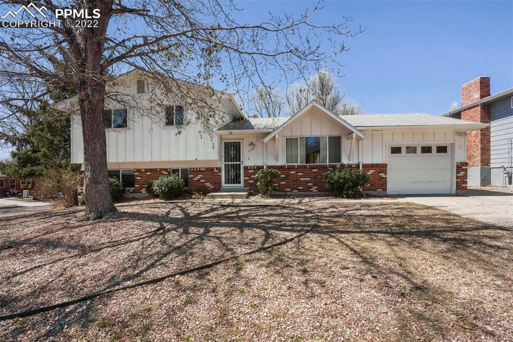 1702 Russell Cir., Colorado Springs, CO 80915