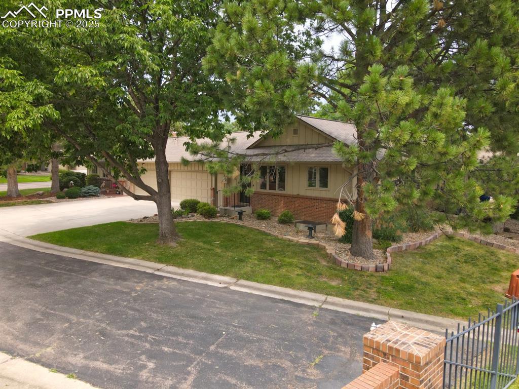113 Miramar Dr., Colorado Springs, CO 80906