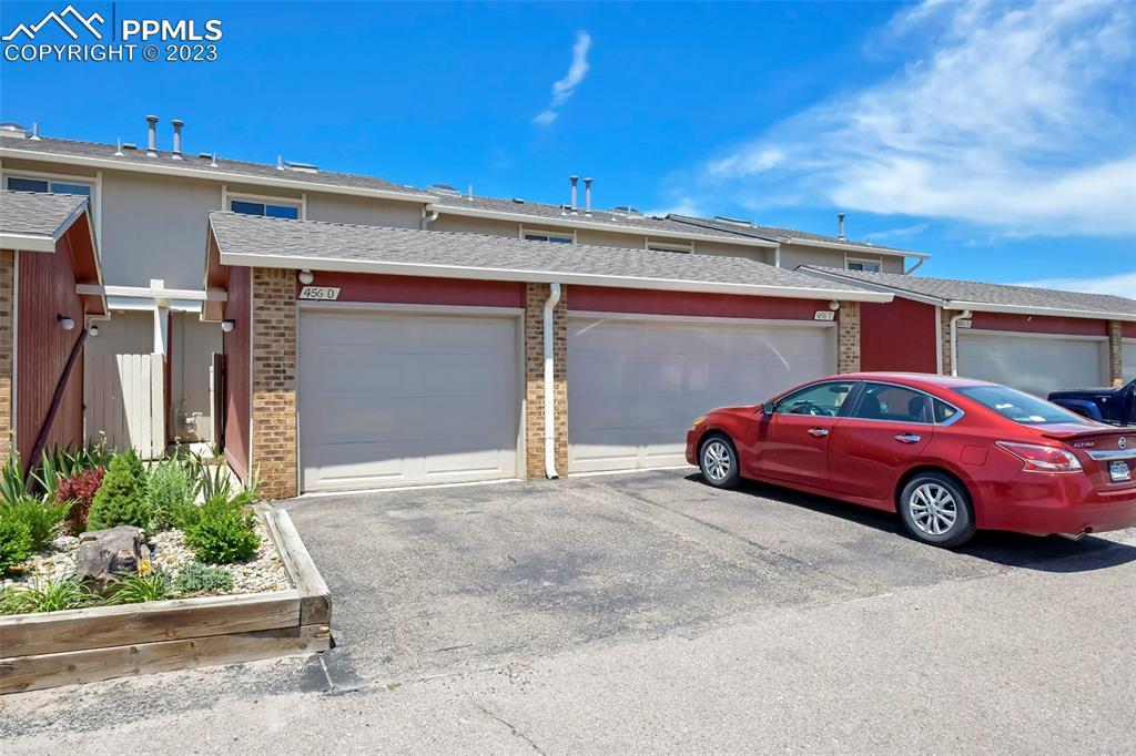 456 W Rockrimmon Blvd. #D, Colorado Springs, CO 80919