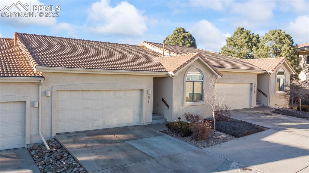 274 Luxury Ln., Colorado Springs, CO 80921