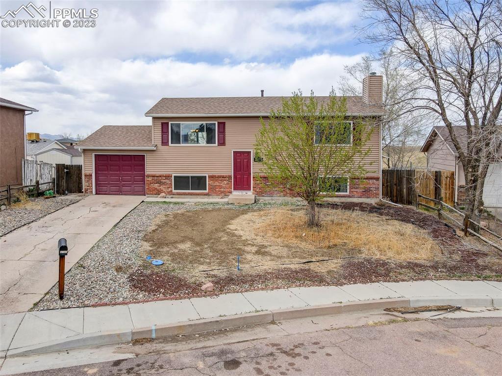 2050 Nielsen Ct., Colorado Springs, CO 80906