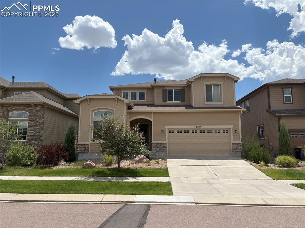 7220 Rim Bluff Ln., Colorado Springs, CO 80927