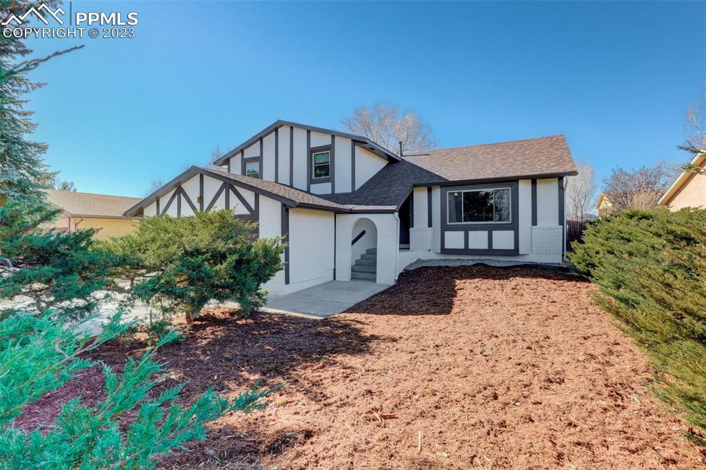 2240 Heathercrest Dr., Colorado Springs, CO 80915