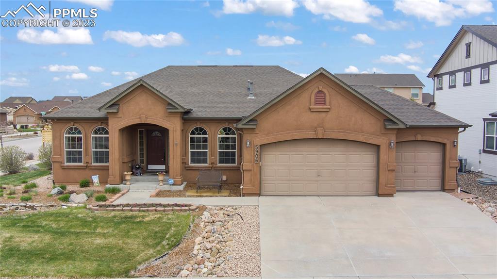 5906 Harney Dr., Colorado Springs, CO 80924