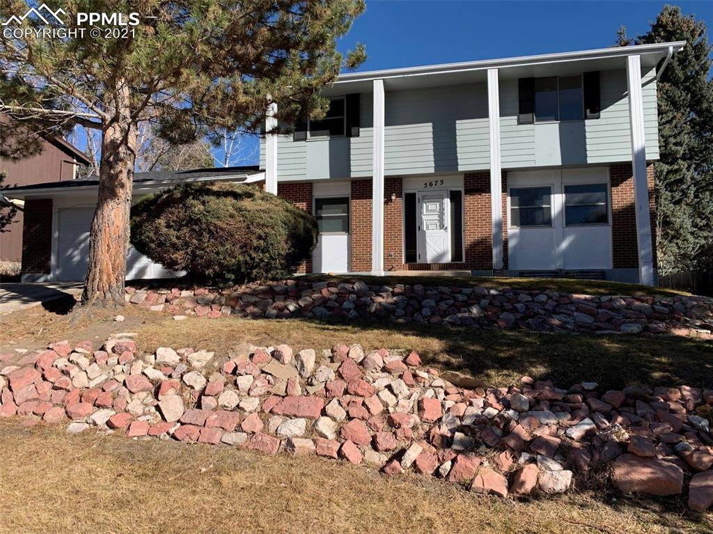 5675 Del Paz Dr., Colorado Springs, CO 80918
