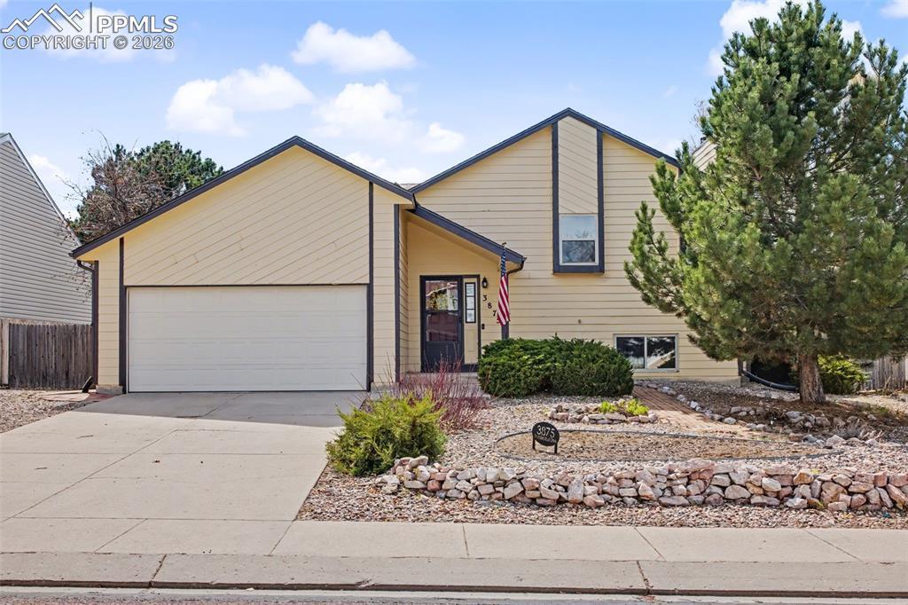 3875 Thundercloud Dr., Colorado Springs, CO 80920