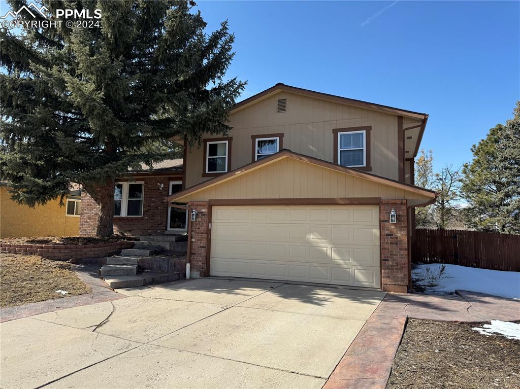 2105 Roundtop Dr., Colorado Springs, CO 80918