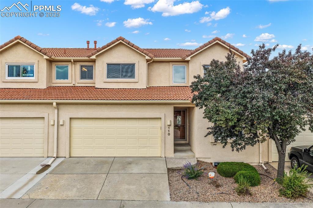 110 Luxury Ln., Colorado Springs, CO 80921