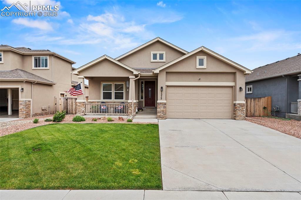 7572 Peachleaf Dr., Colorado Springs, CO 80925