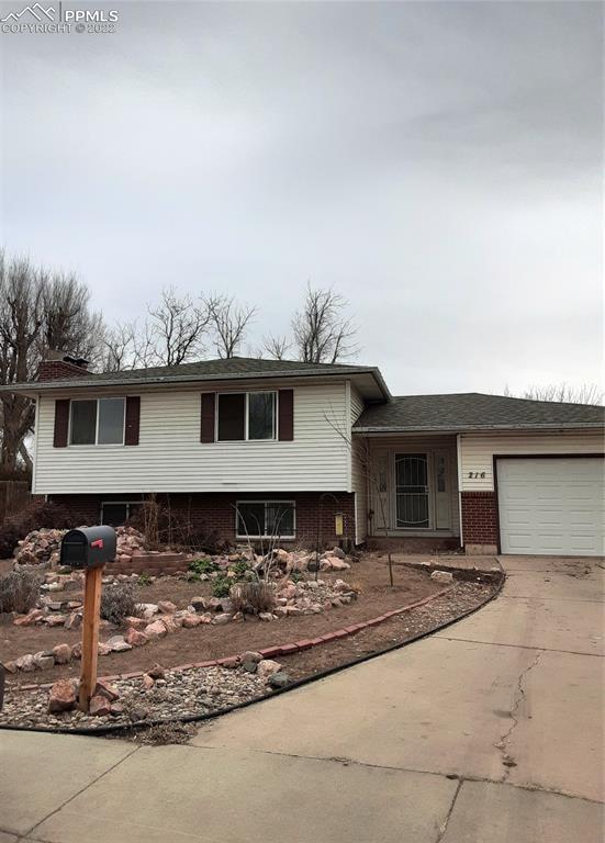 216 Harvard Pl., Colorado Springs, CO 80911