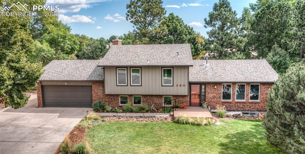 380 Silver Spring Cir., Colorado Springs, CO 80919