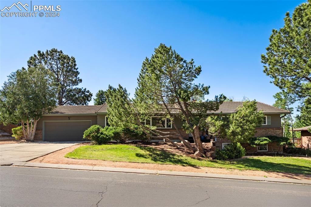 45 Gold Coin Ct., Colorado Springs, CO 80919
