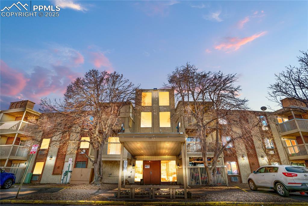 1300 Parker Rd. #PH 9, Denver, CO 80231