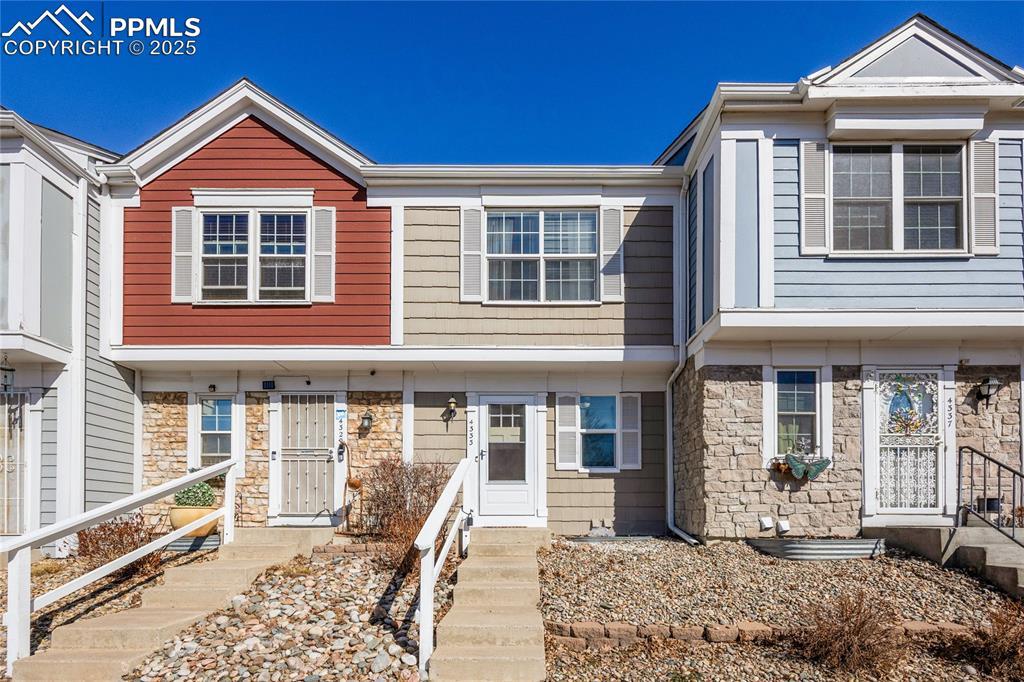 4333 Charleston Dr., Colorado Springs, CO 80916