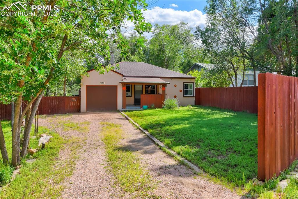 929 Cheyenne Blvd., Colorado Springs, CO 80905