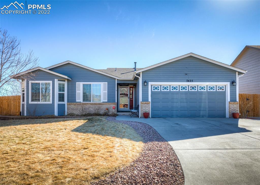 7425 Candelabra Dr., Colorado Springs, CO 80925