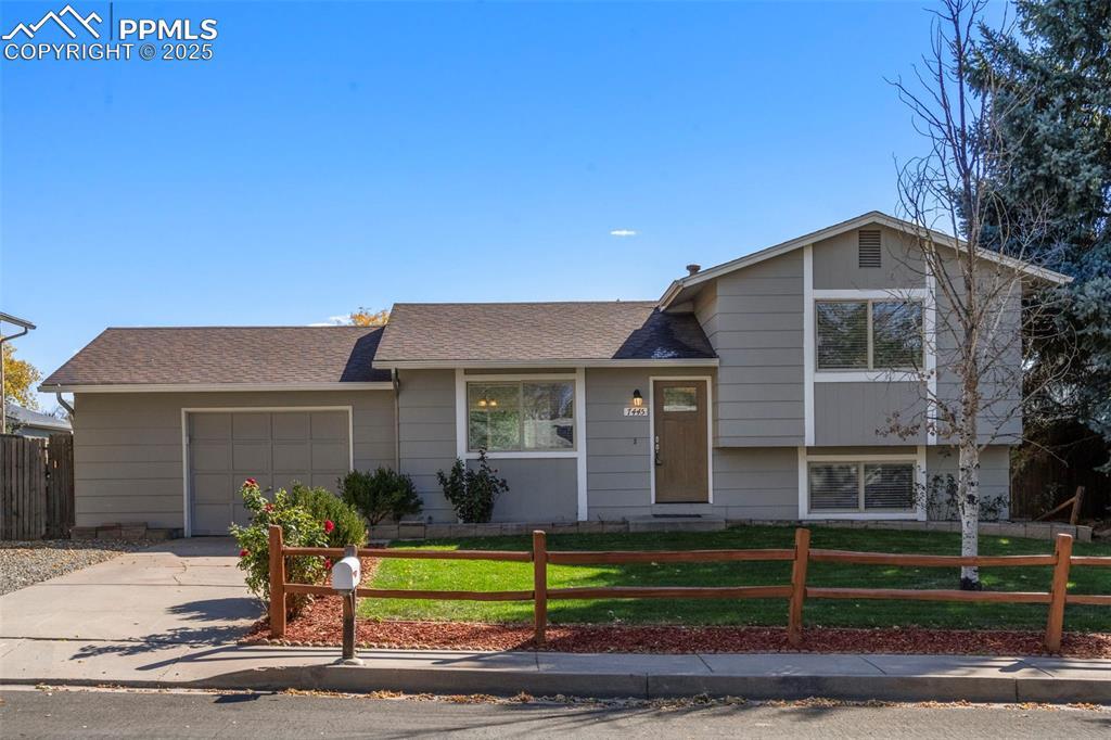 7445 Woodstock St., Colorado Springs, CO 80911