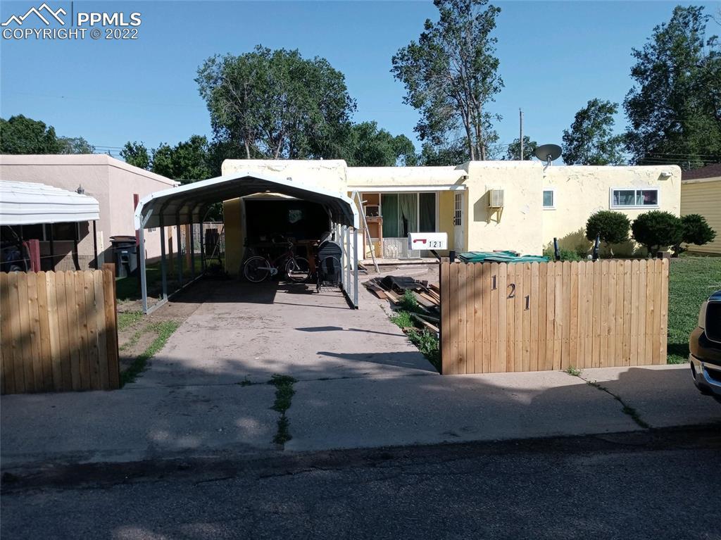 121 Steven Dr., Colorado Springs, CO 80911