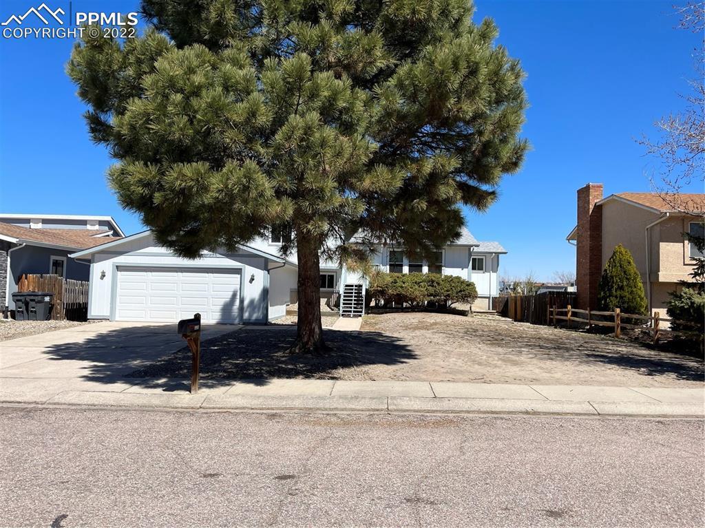 6326 Lange Dr., Colorado Springs, CO 80918