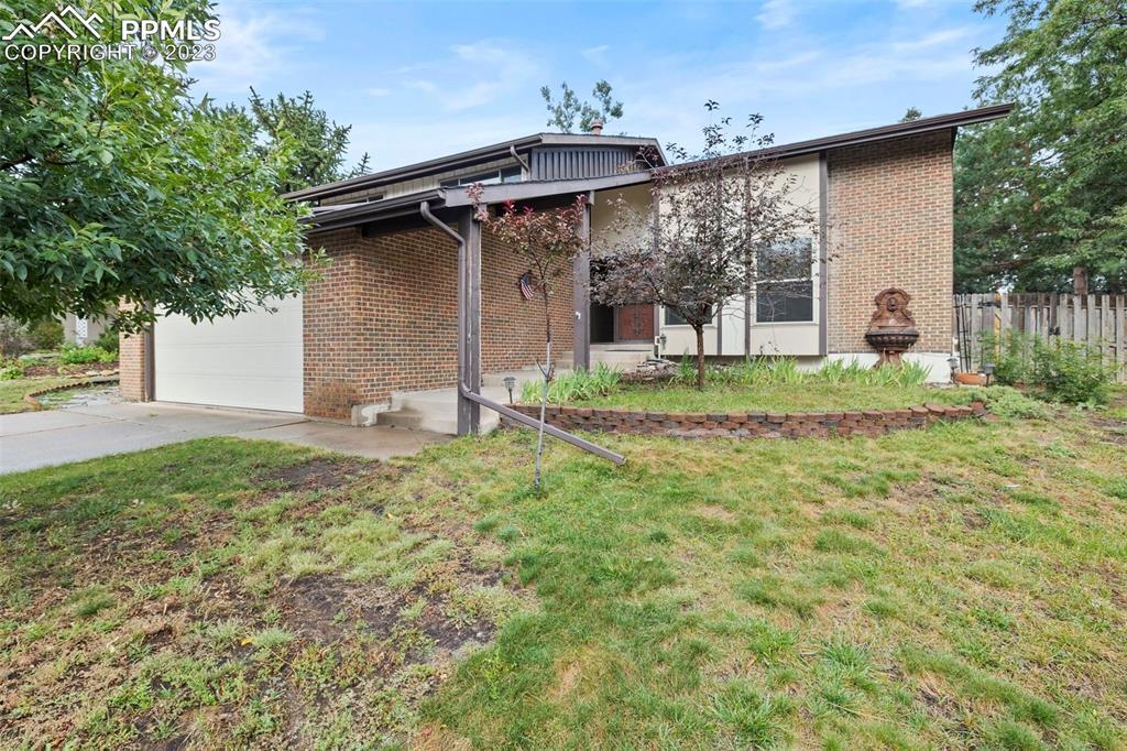 3015 Nevermind Ln., Colorado Springs, CO 80917