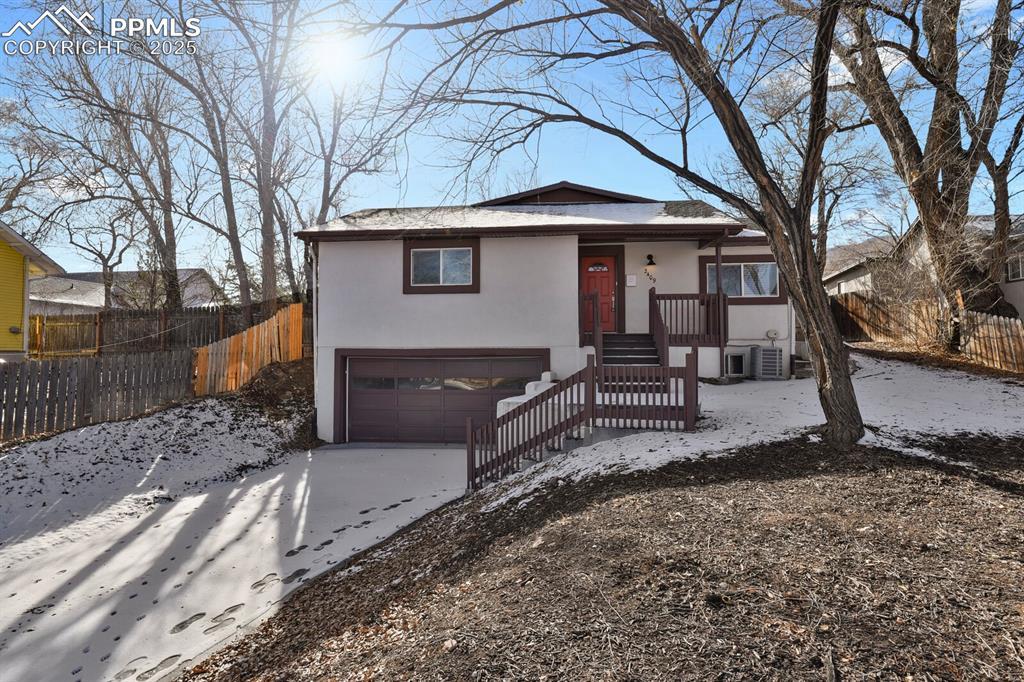 2409 Robinson St., Colorado Springs, CO 80904