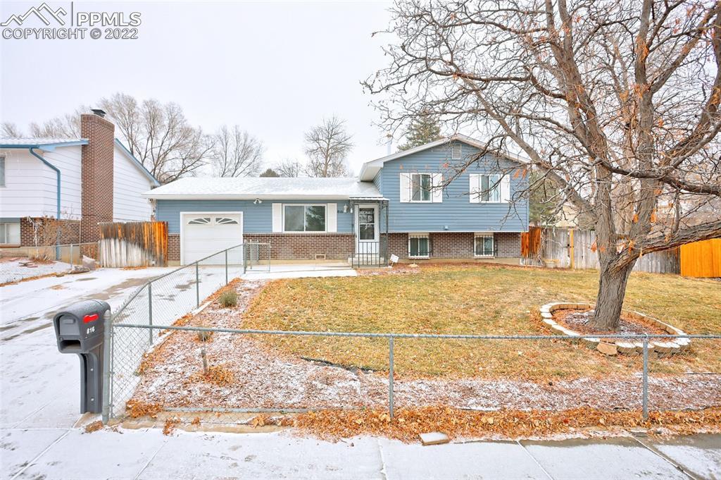 816 Squire St., Colorado Springs, CO 80911