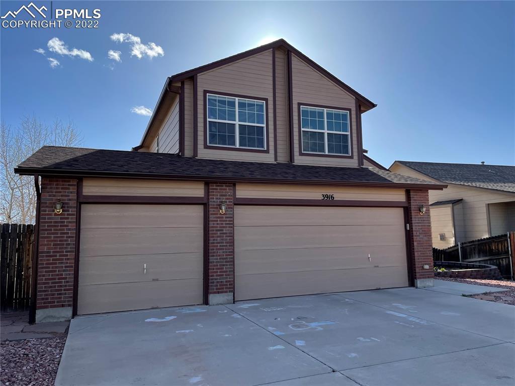3916 Roan Dr., Colorado Springs, CO 80922