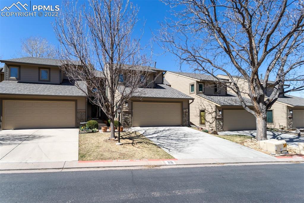 26 Woodbridge Dr., Colorado Springs, CO 80906