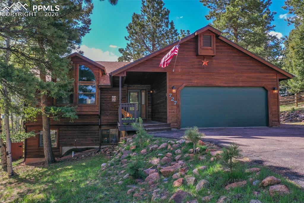 727 Pinon Ridge Dr., Woodland Park, CO 80863