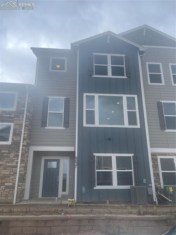 6037 Inman View, Colorado Springs, CO 80924